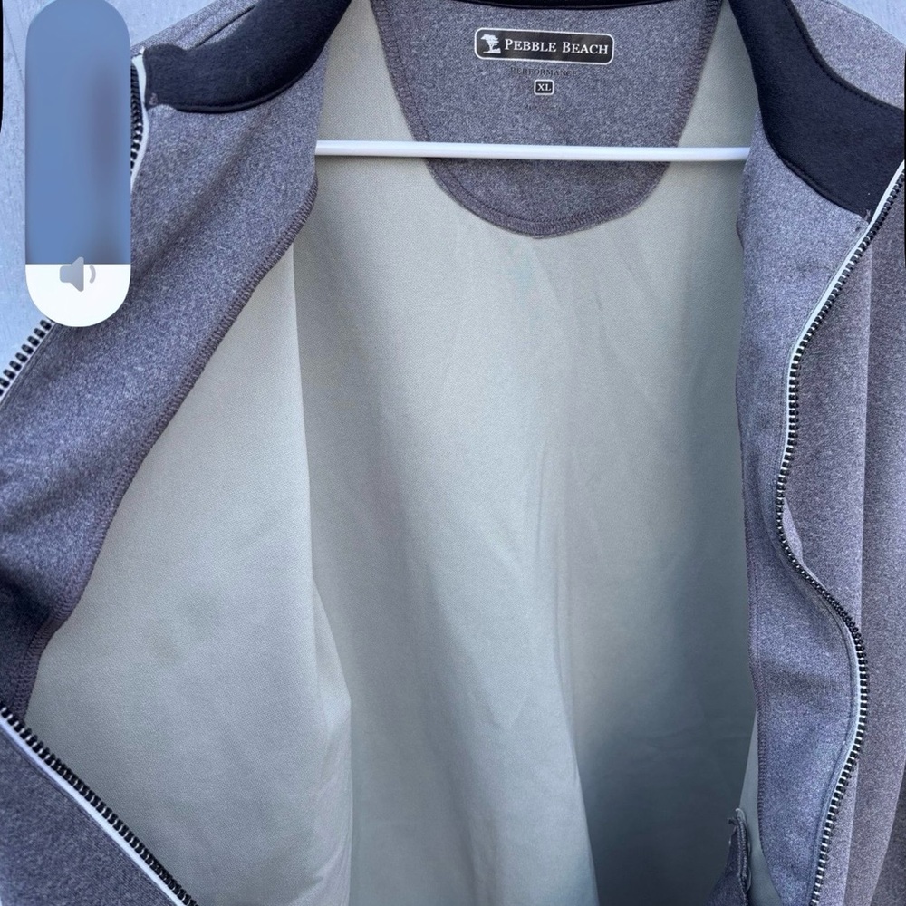 Pebble Beach Men's Gray Zip-Up Sweater Jacket with Black Collar - Picture 6 of 7